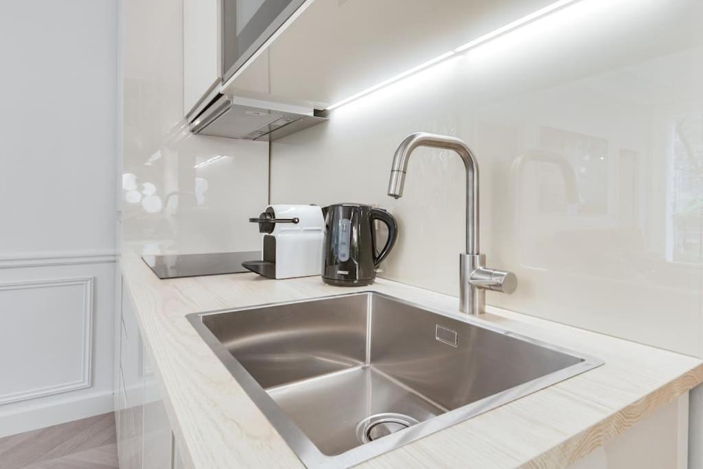 דירות Bright And Gorgeous Flat In The Heart Of פריז מראה חיצוני תמונה